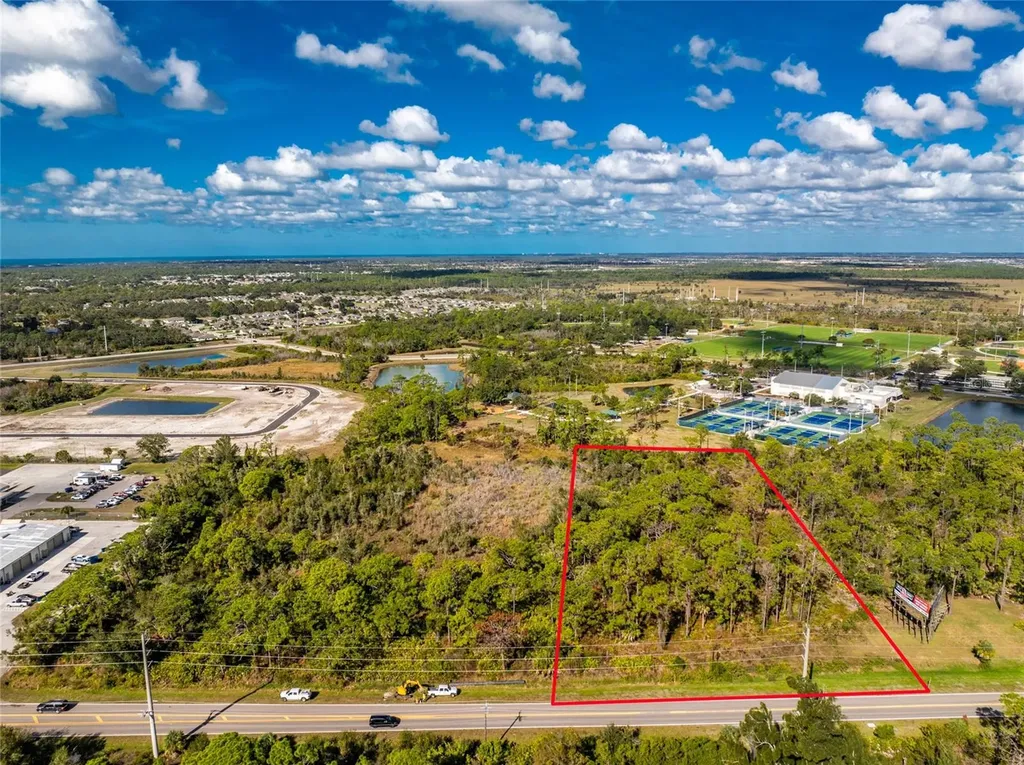 1060 S River Road Englewood FL 34223