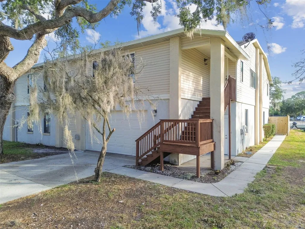 1734 Rumar Lane Holiday FL 34691