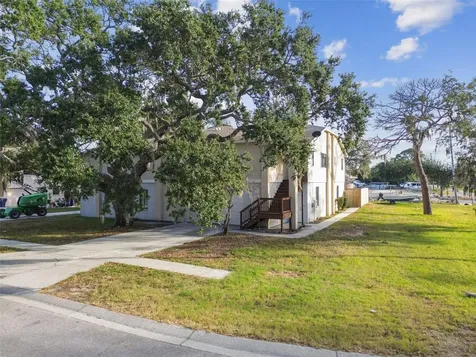 1734 Rumar Lane Holiday FL 34691
