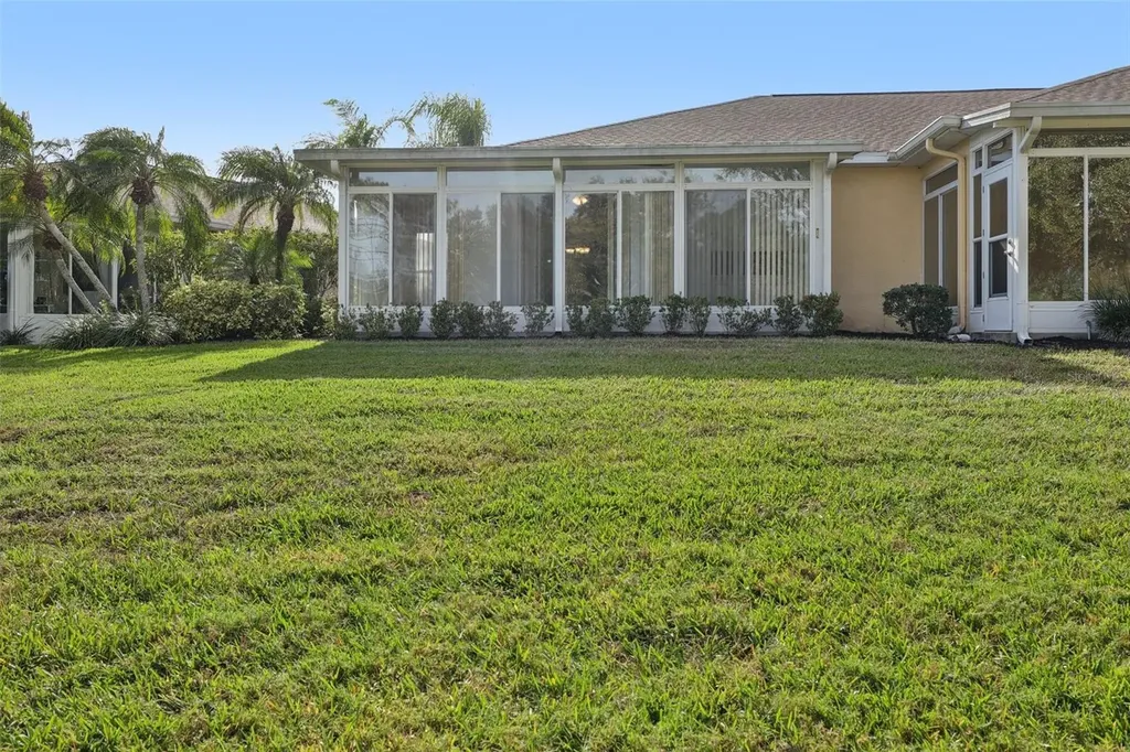 615 Tremont Greens Lane Sun City Center FL 33573