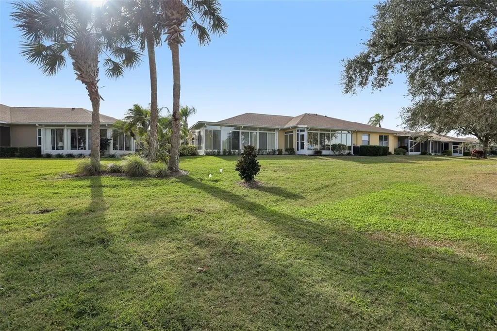 615 Tremont Greens Lane Sun City Center FL 33573
