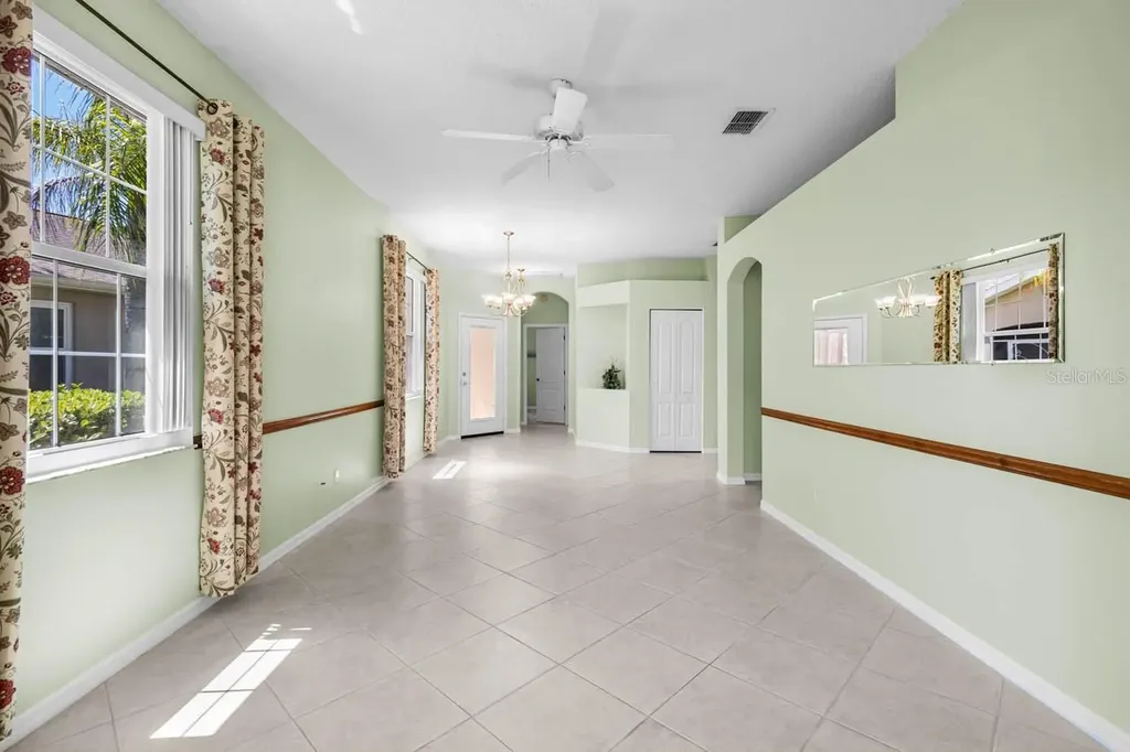 615 Tremont Greens Lane Sun City Center FL 33573