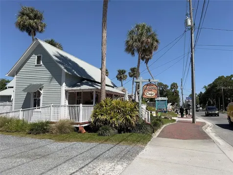 332 NW Crystal Street Crystal River FL 34428