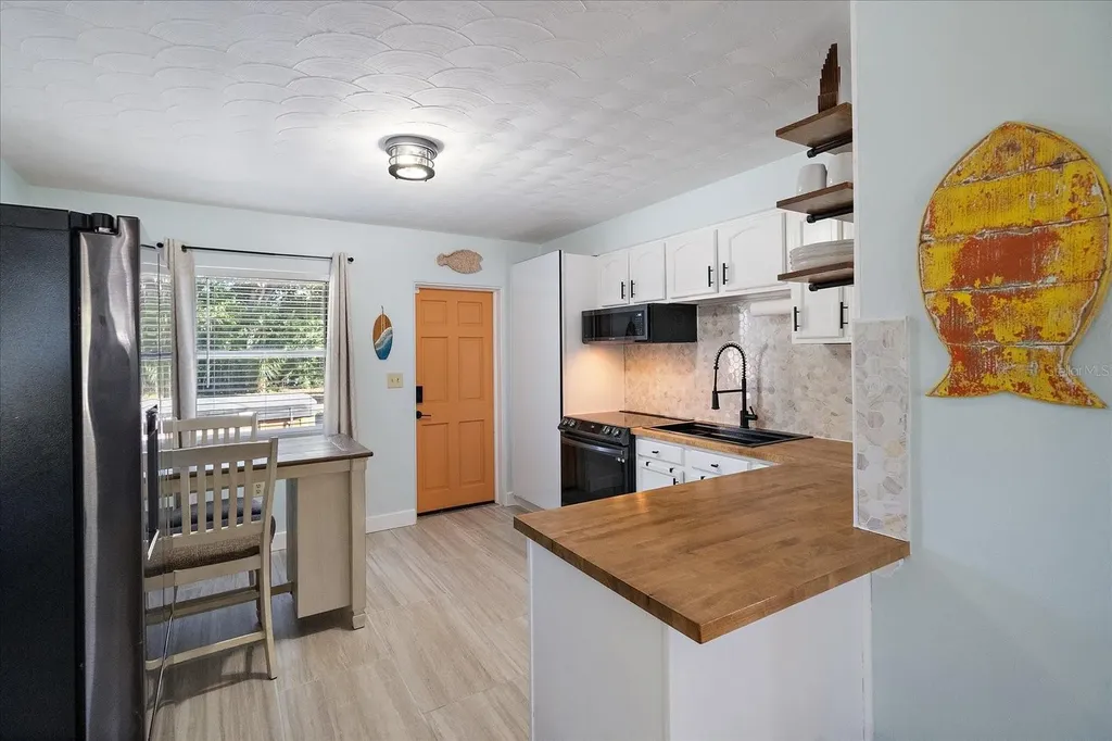 1909 27th Street W Bradenton FL 34205