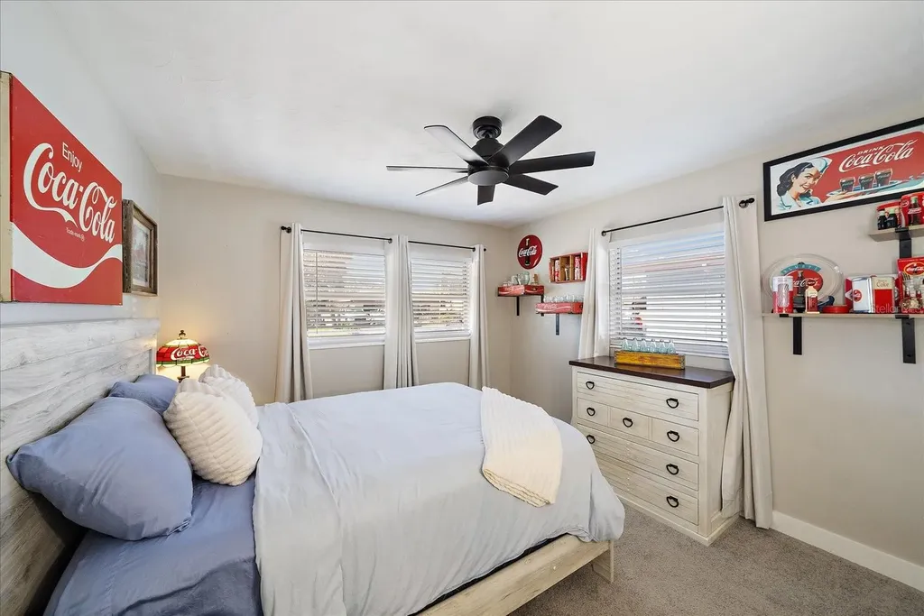 1909 27th Street W Bradenton FL 34205