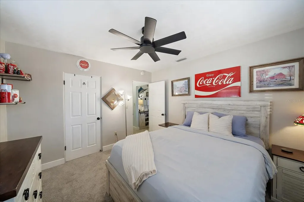 1909 27th Street W Bradenton FL 34205