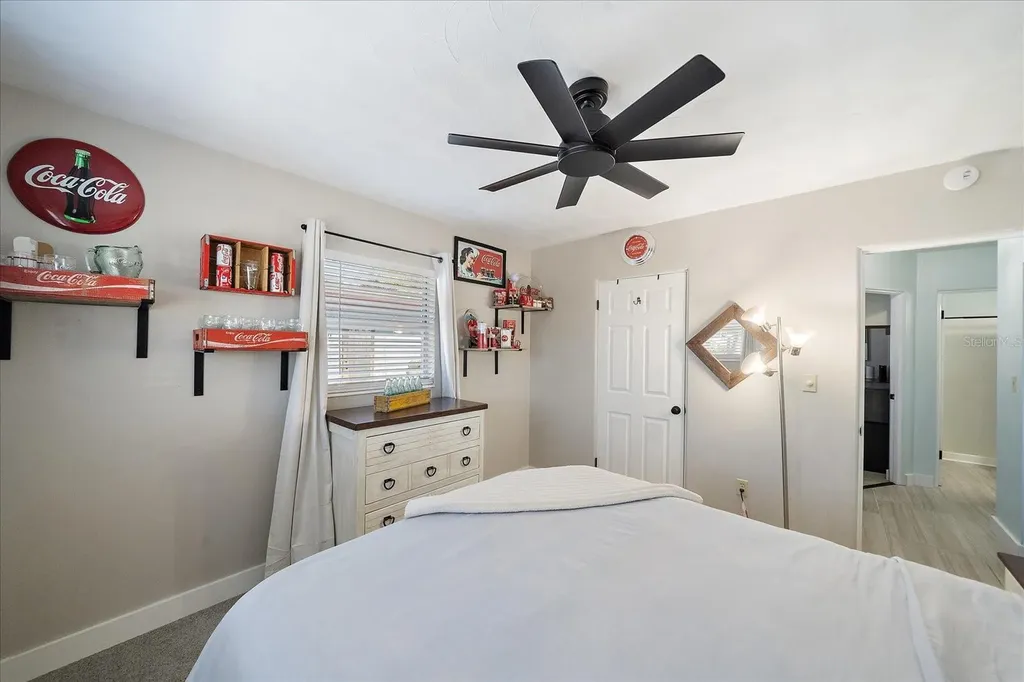 1909 27th Street W Bradenton FL 34205