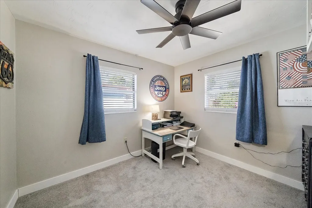 1909 27th Street W Bradenton FL 34205