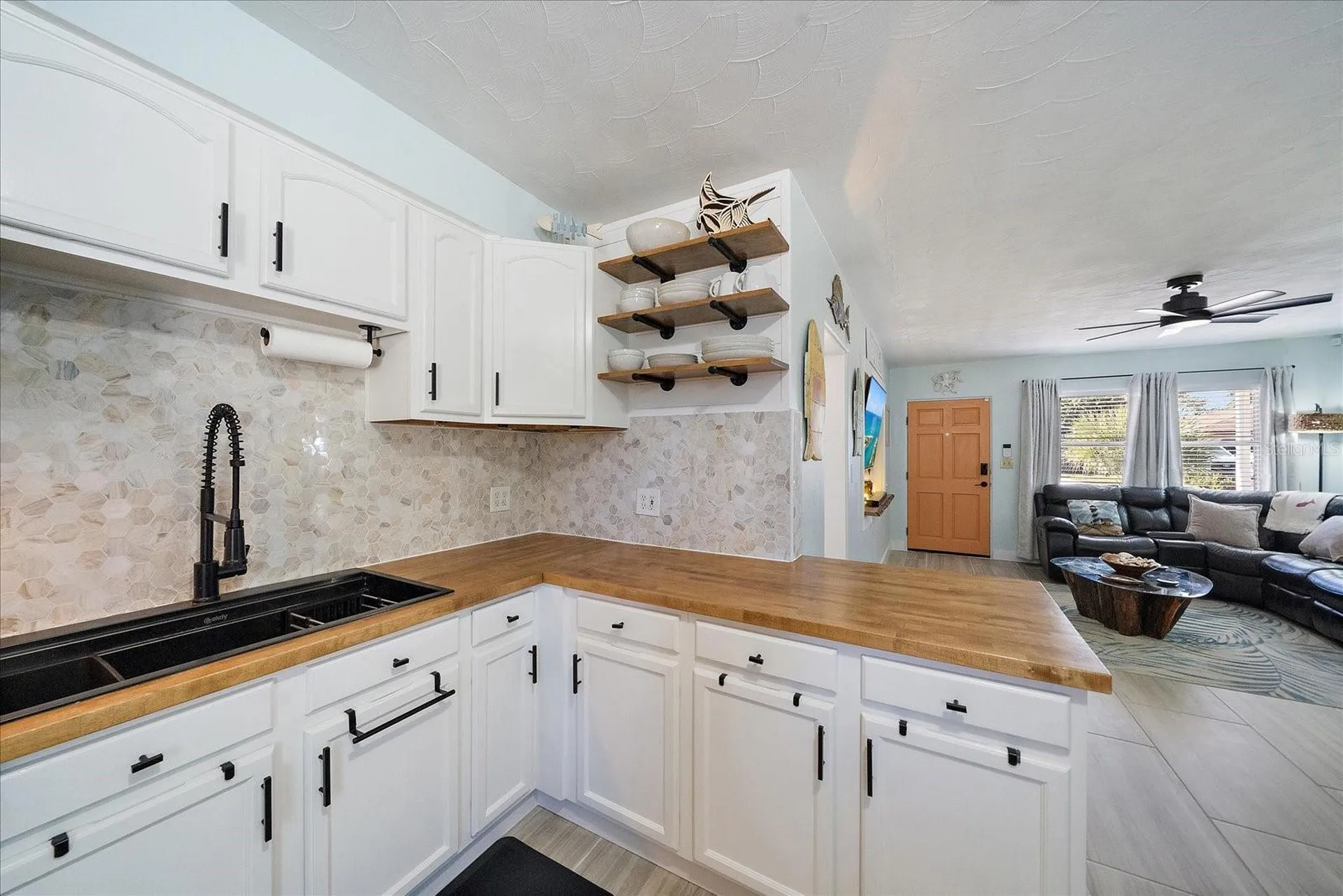 1909 27th Street W Bradenton FL 34205