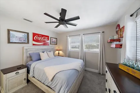 1909 27th Street W Bradenton FL 34205