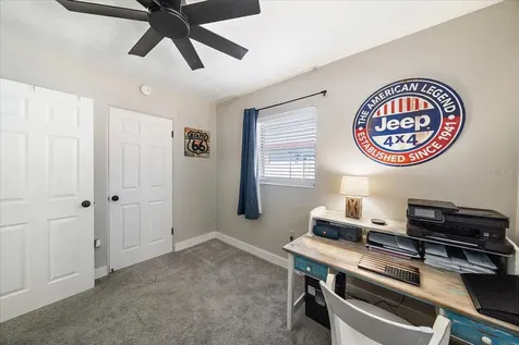 1909 27th Street W Bradenton FL 34205