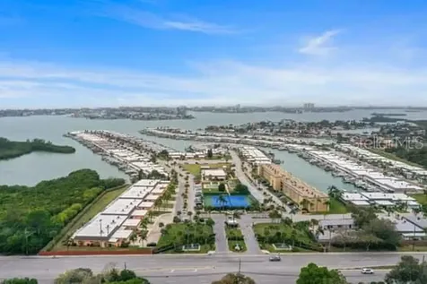 146 Boca Ciega Point Blvd Boulevard S St Petersburg FL 33708