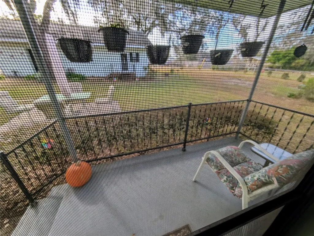 17 E Bay Street Davenport FL 33837
