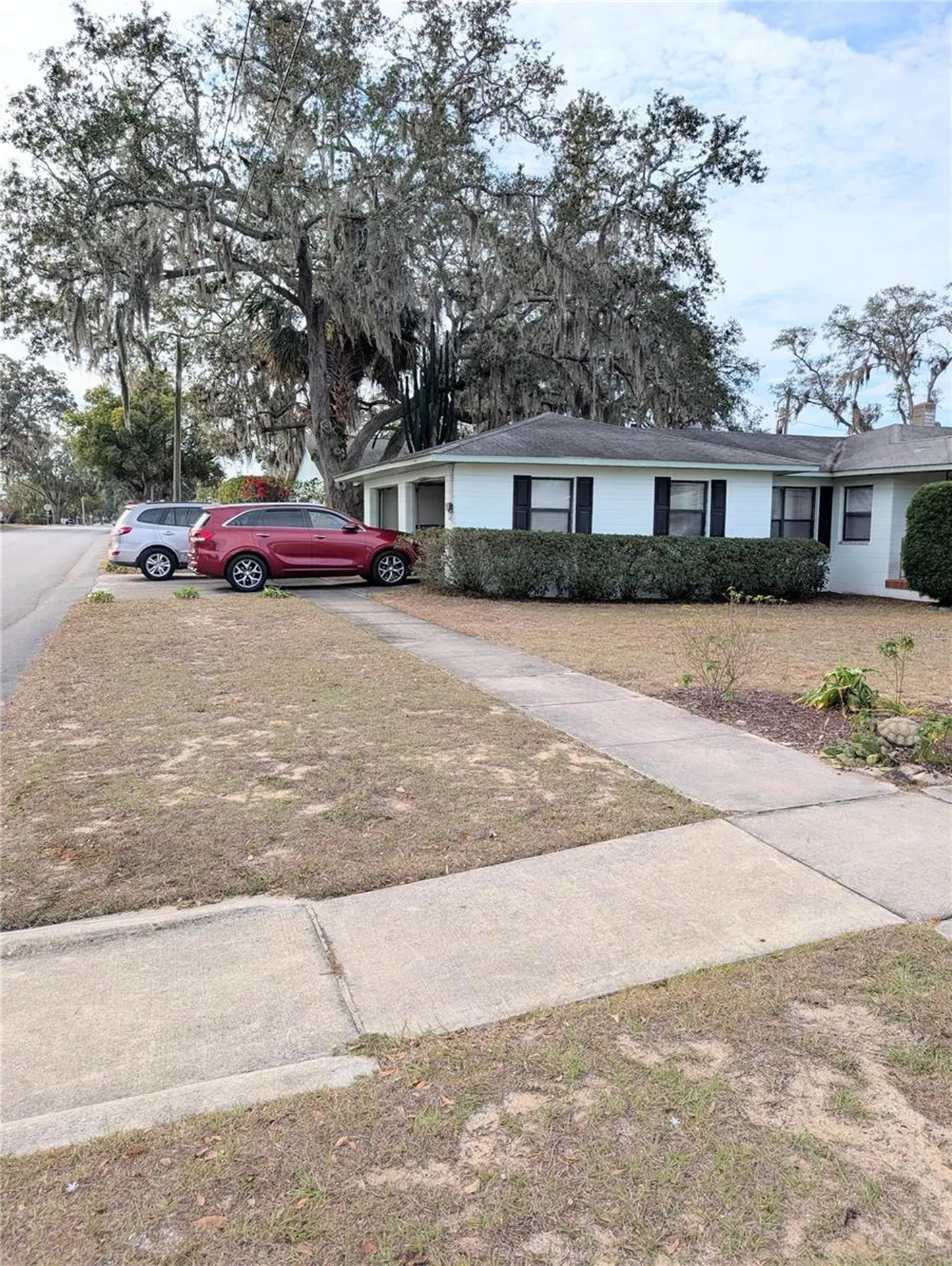 17 E Bay Street Davenport FL 33837