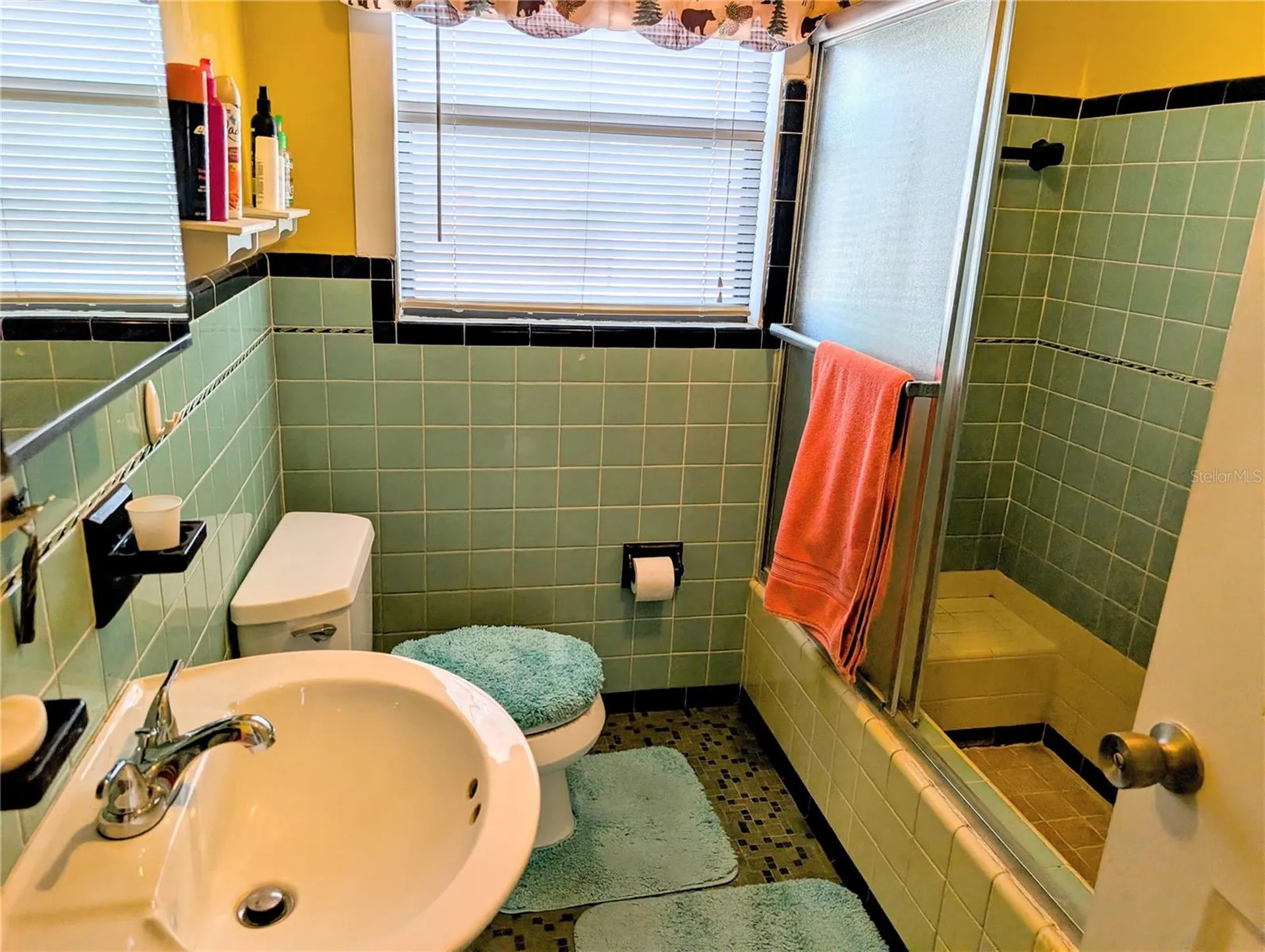 17 E Bay Street Davenport FL 33837