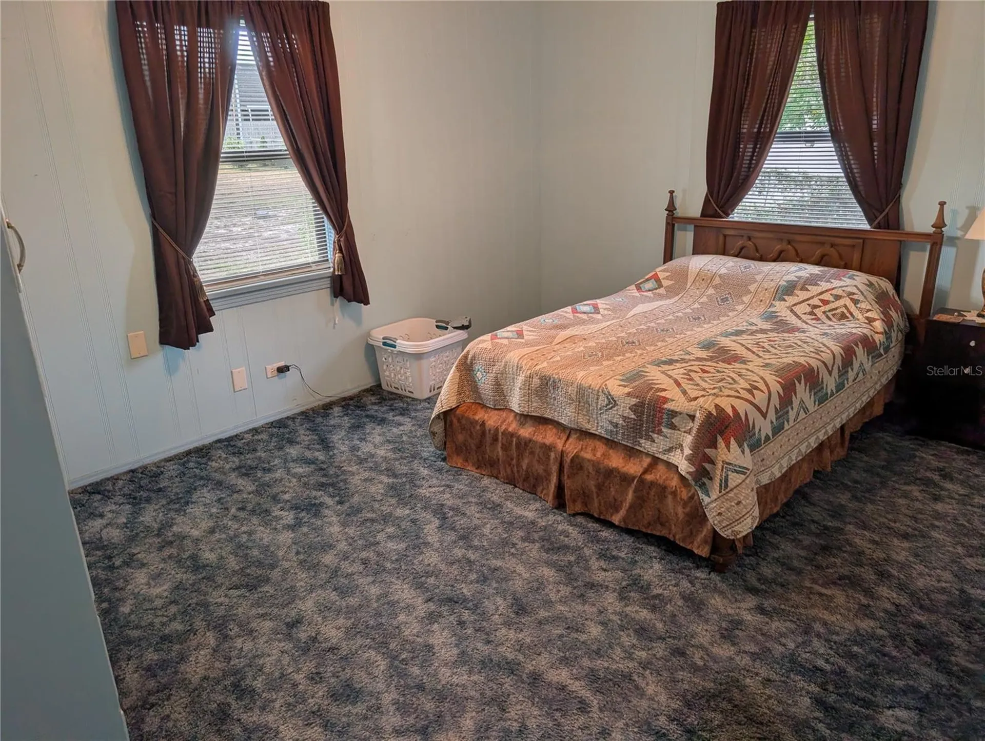 17 E Bay Street Davenport FL 33837