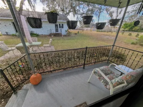 17 E Bay Street Davenport FL 33837
