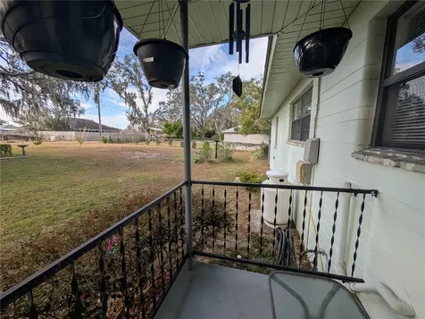 17 E Bay Street Davenport FL 33837