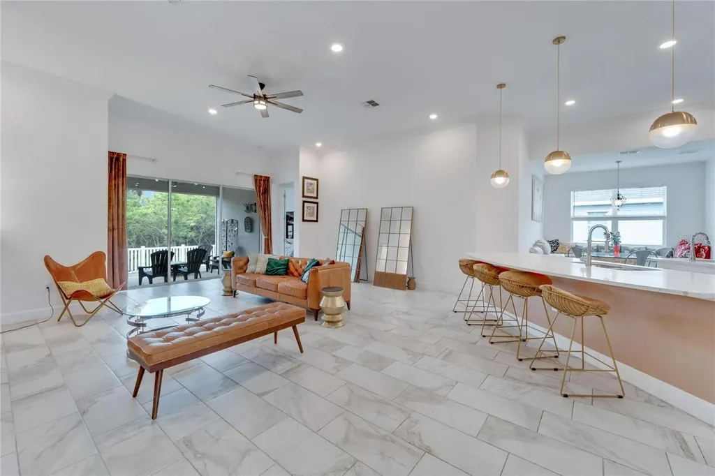 618 Manns Harbor Drive Apollo Beach FL 33572