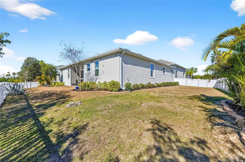 618 Manns Harbor Drive Apollo Beach FL 33572