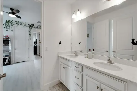 618 Manns Harbor Drive Apollo Beach FL 33572