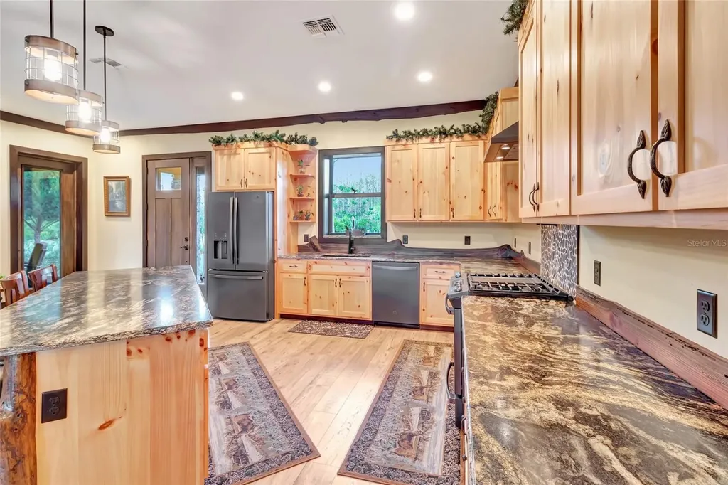 7330 Crabgrass Road St Cloud FL 34773