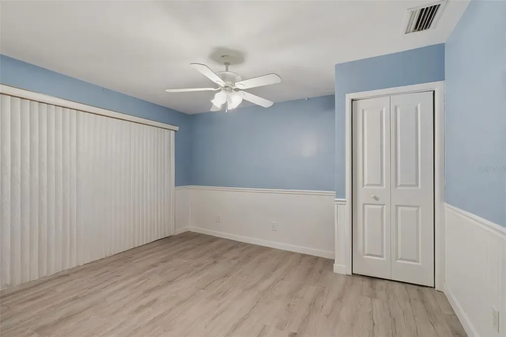3944 49th Avenue S St Petersburg FL 33711
