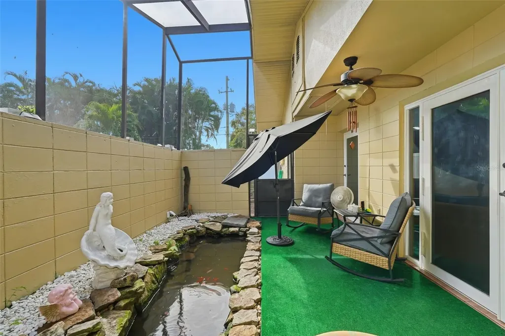 3944 49th Avenue S St Petersburg FL 33711