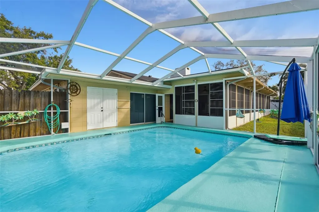 3944 49th Avenue S St Petersburg FL 33711