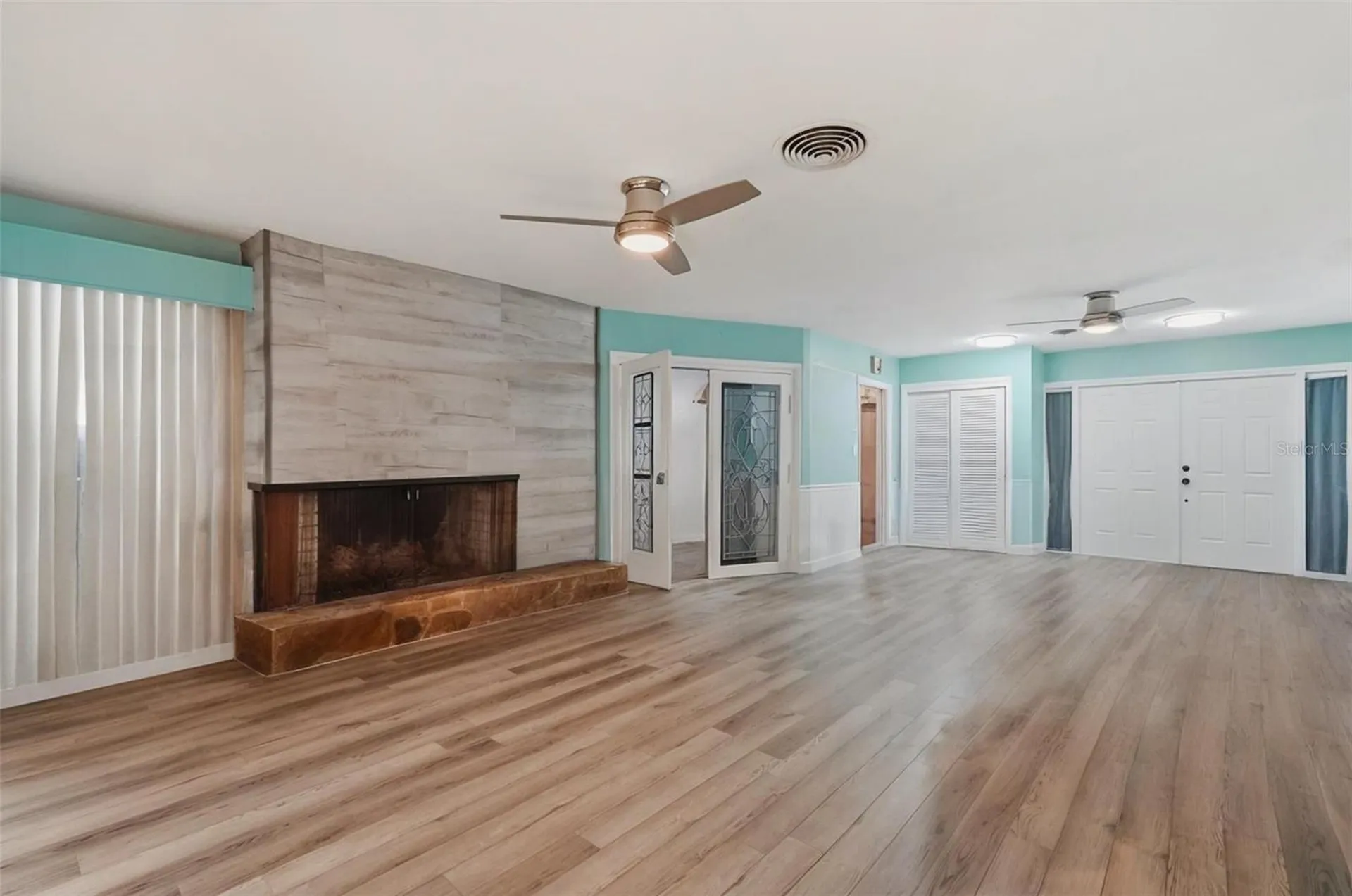 3944 49th Avenue S St Petersburg FL 33711