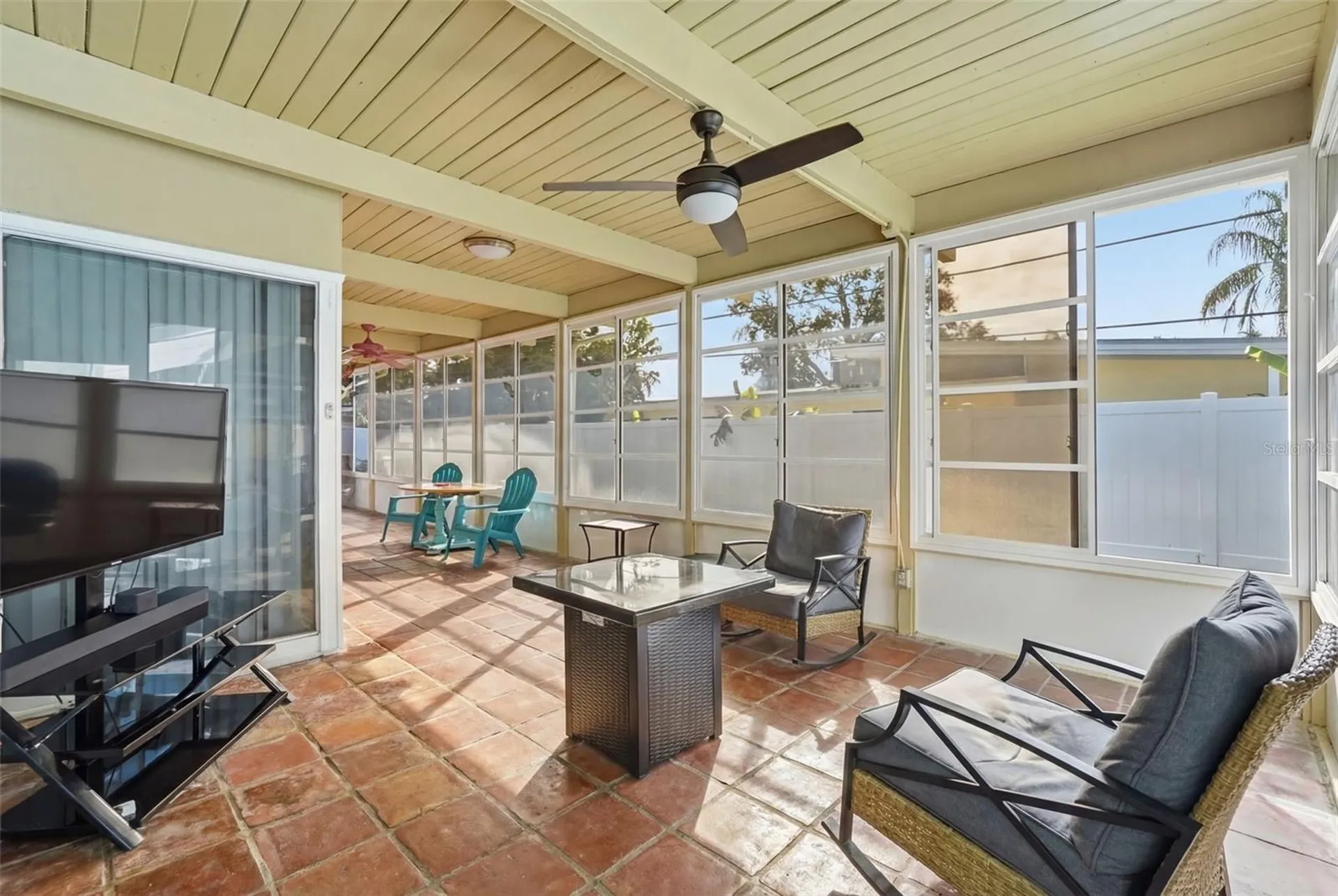 3944 49th Avenue S St Petersburg FL 33711