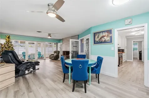 3944 49th Avenue S St Petersburg FL 33711