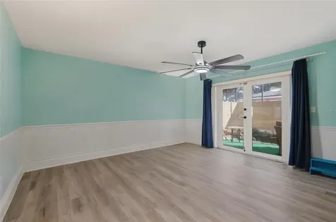 3944 49th Avenue S St Petersburg FL 33711