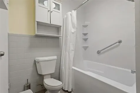 3944 49th Avenue S St Petersburg FL 33711