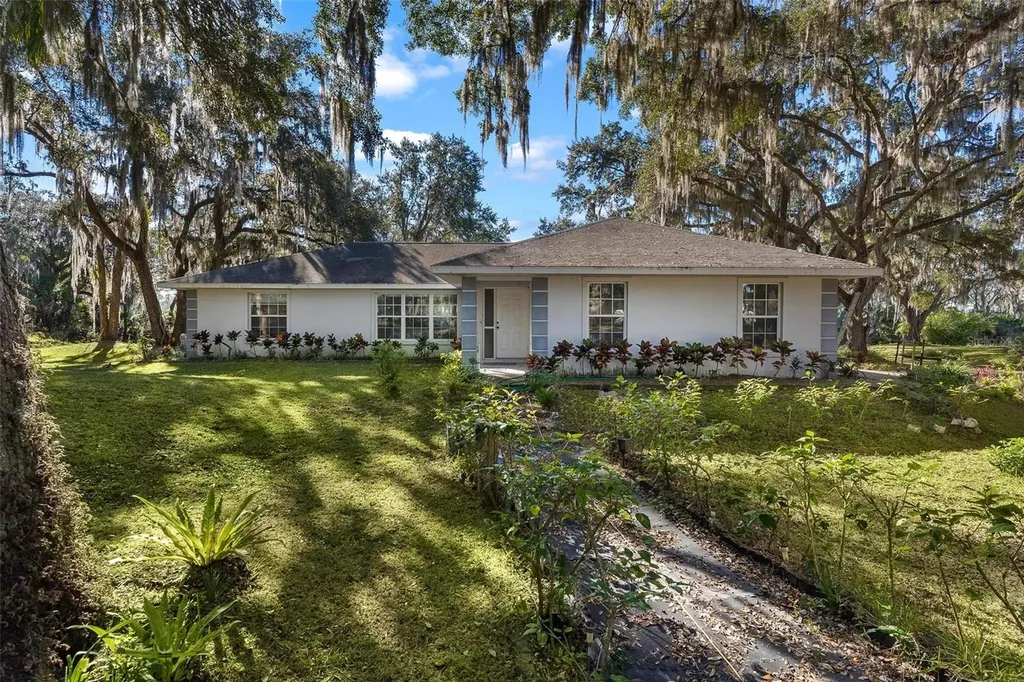 7938 Jacksons River Road Leesburg FL 34788