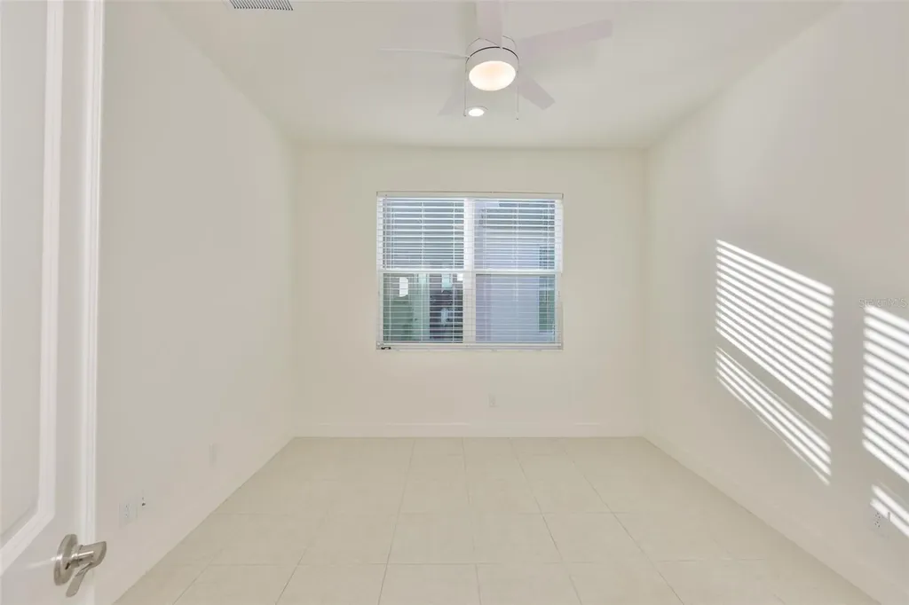 4906 Avila Lakes Drive Wimauma FL 33598