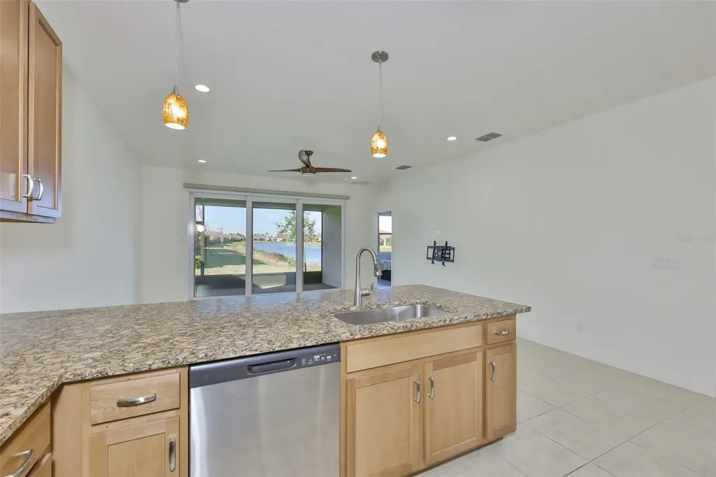 4906 Avila Lakes Drive Wimauma FL 33598