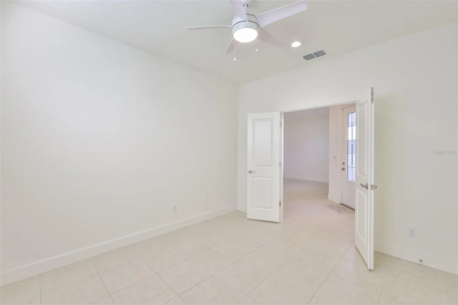 4906 Avila Lakes Drive Wimauma FL 33598