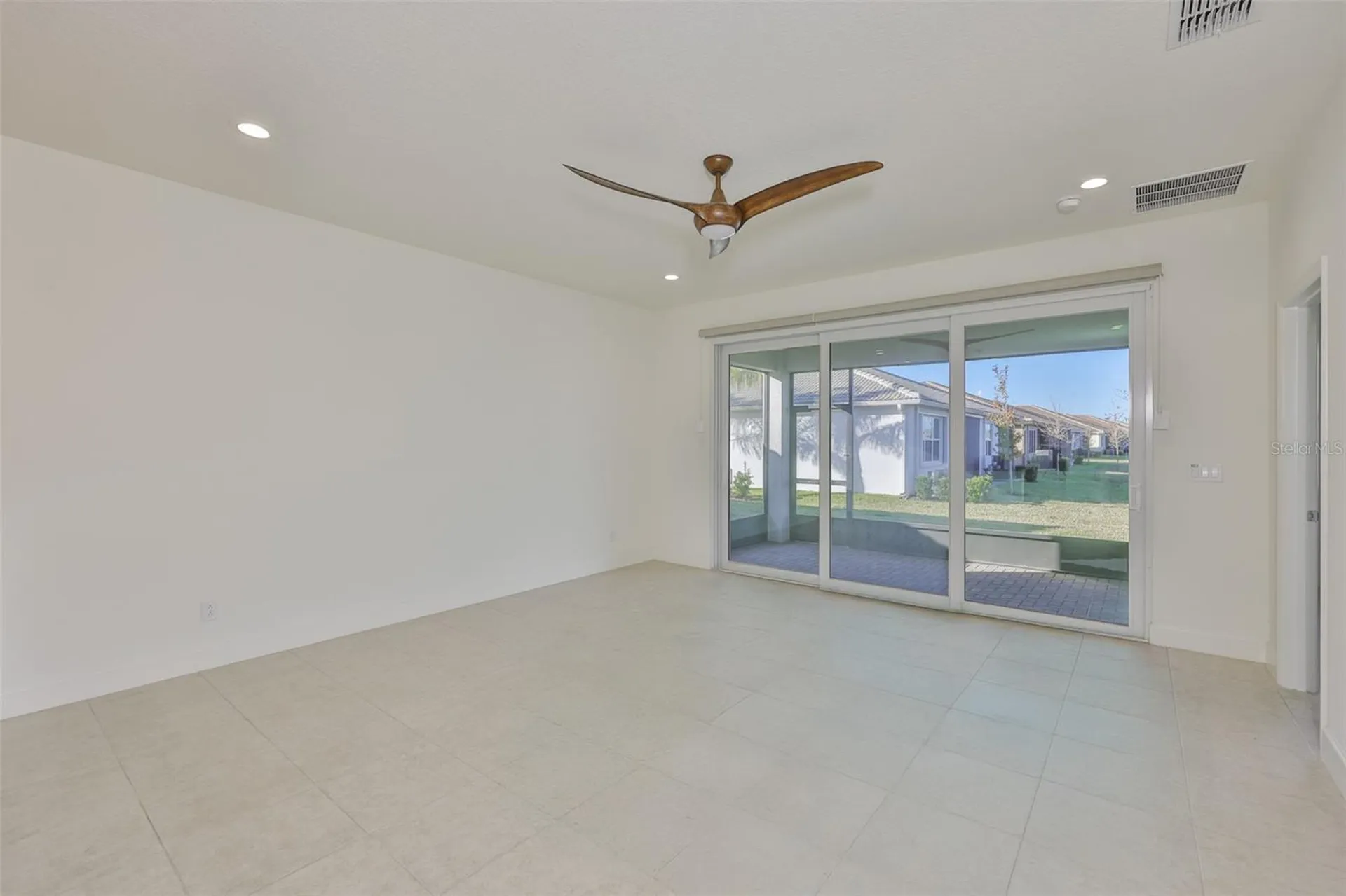 4906 Avila Lakes Drive Wimauma FL 33598