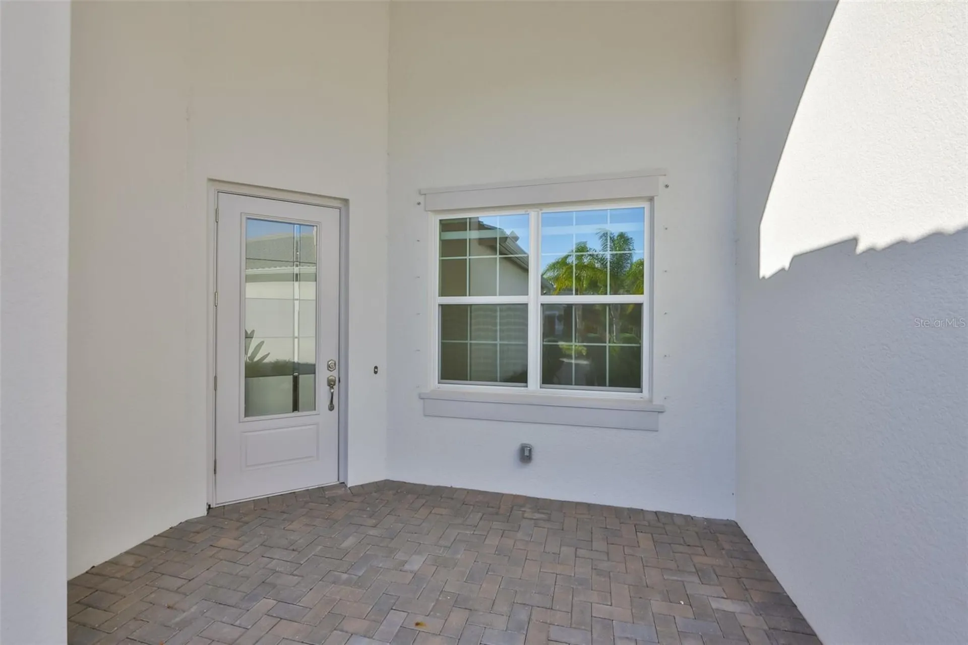 4906 Avila Lakes Drive Wimauma FL 33598