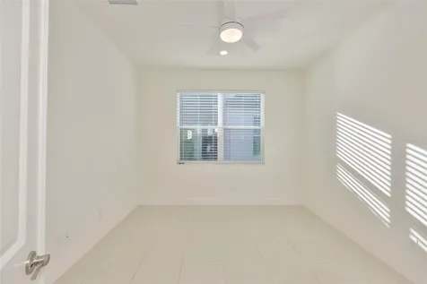 4906 Avila Lakes Drive Wimauma FL 33598