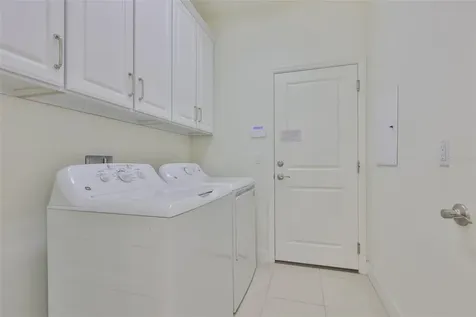 4906 Avila Lakes Drive Wimauma FL 33598