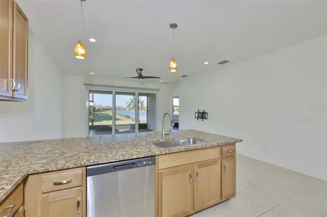 4906 Avila Lakes Drive Wimauma FL 33598