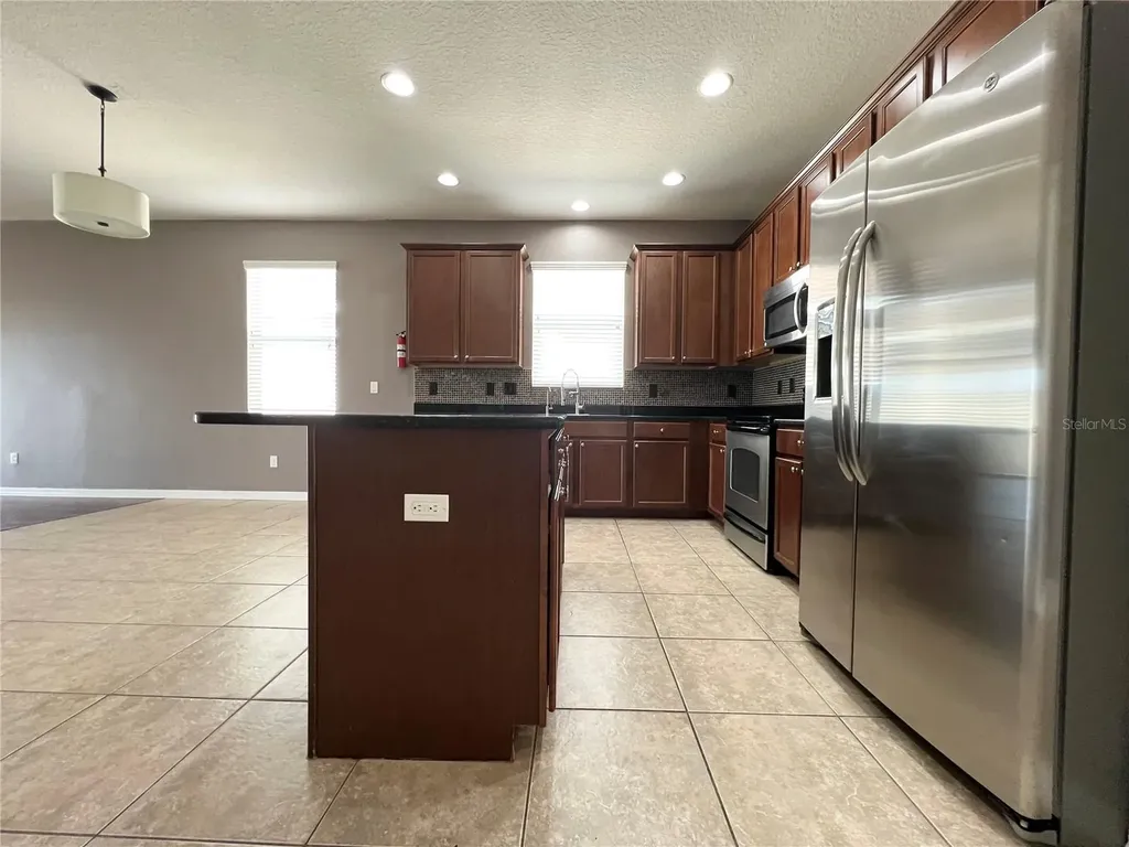724 Parker Den Drive Ruskin FL 33570