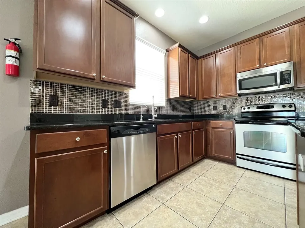 724 Parker Den Drive Ruskin FL 33570