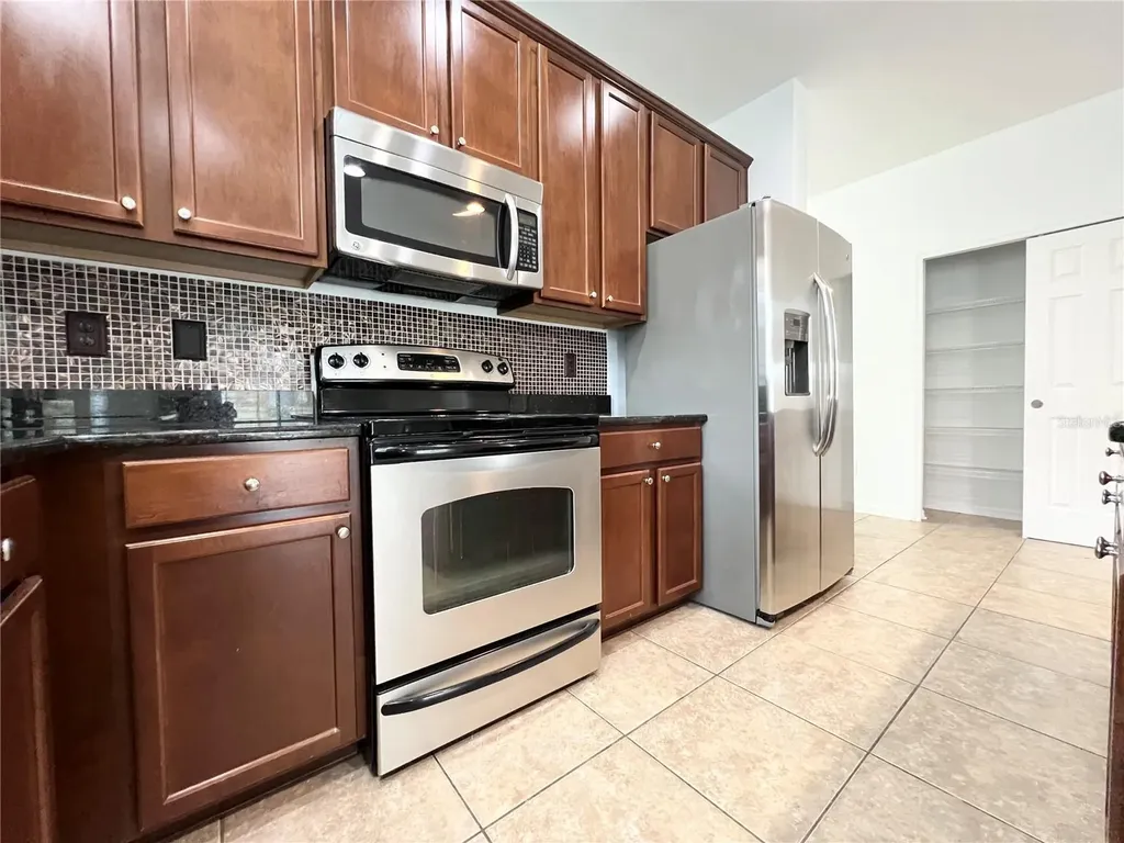 724 Parker Den Drive Ruskin FL 33570