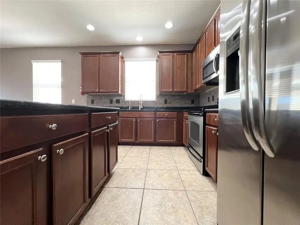 724 Parker Den Drive Ruskin FL 33570
