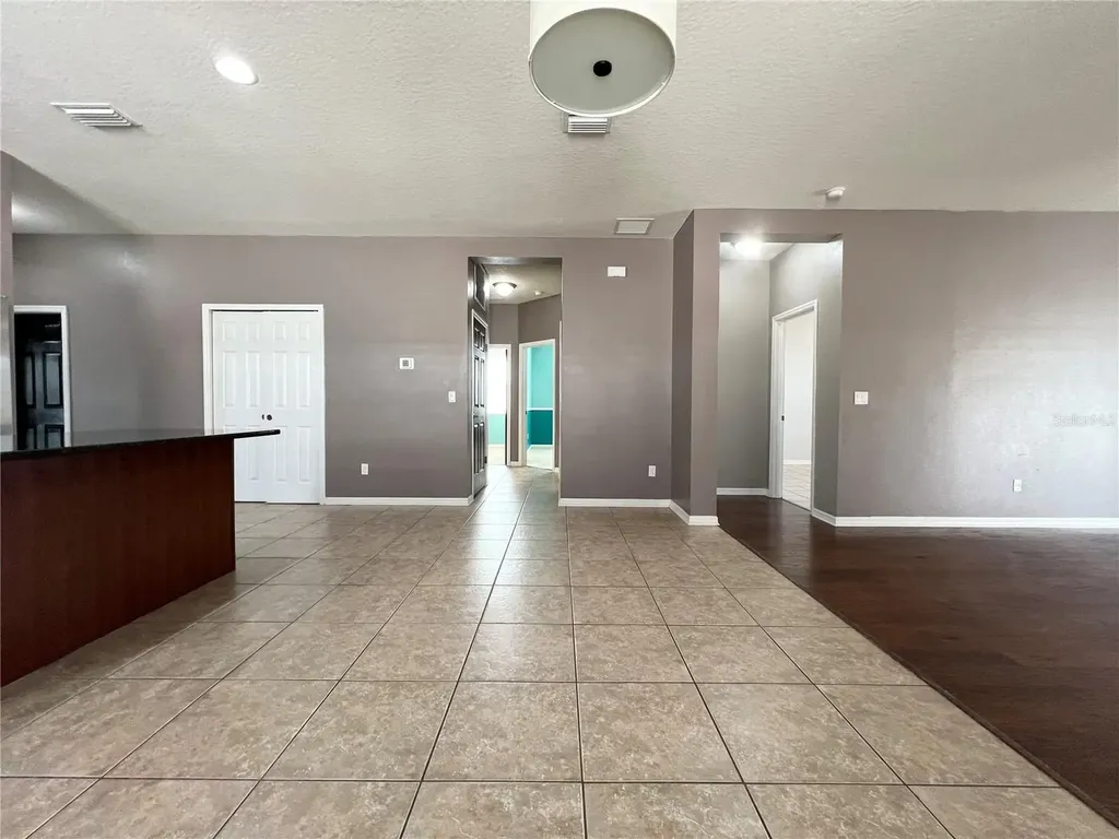 724 Parker Den Drive Ruskin FL 33570
