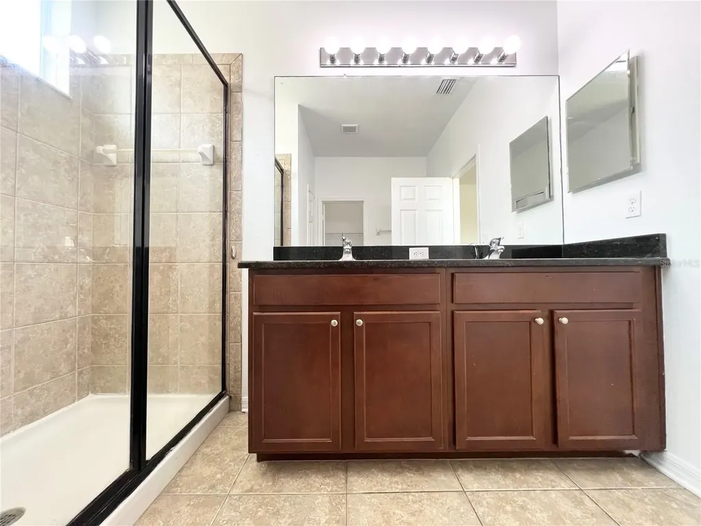 724 Parker Den Drive Ruskin FL 33570