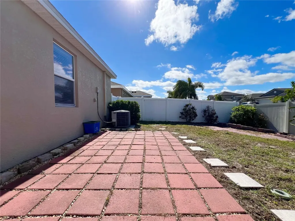 724 Parker Den Drive Ruskin FL 33570